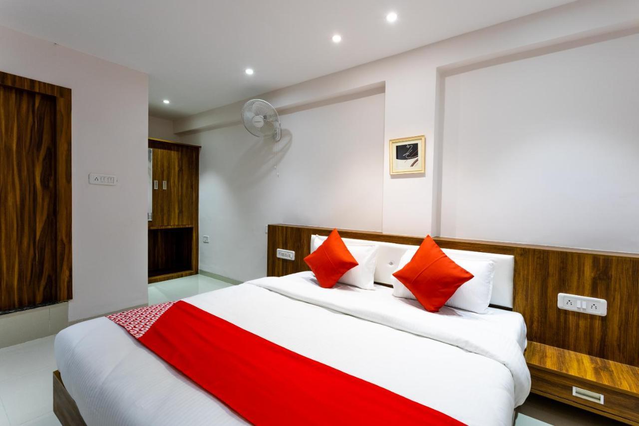 Oyo 29585 The Cliff Hotel Indore Exterior photo