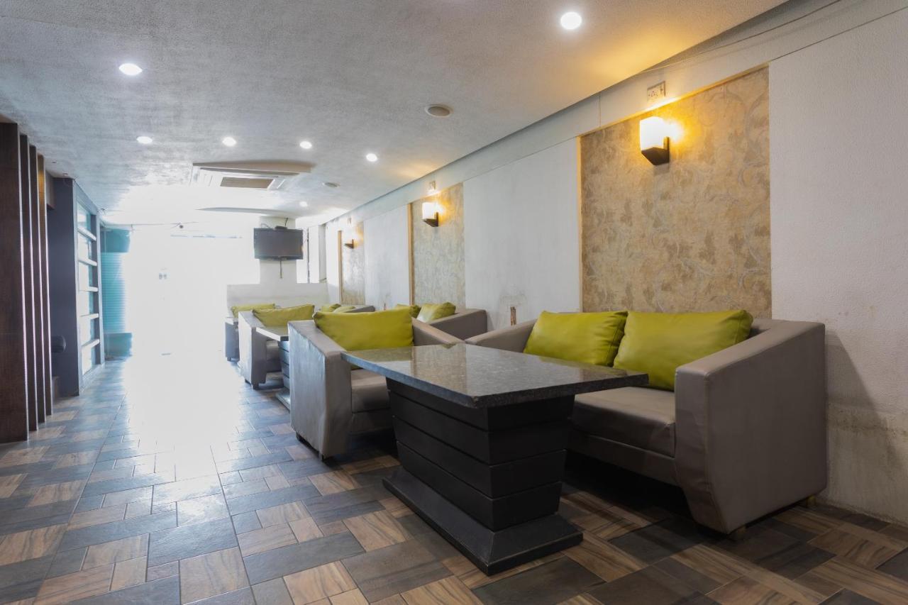 Oyo 29585 The Cliff Hotel Indore Exterior photo
